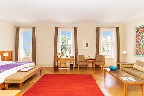 Tomtom Suites - Special Class