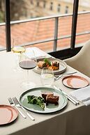 Tomtom Suites - Special Class