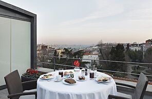 Tomtom Suites - Special Class