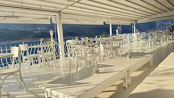 Club Capa Hotel
