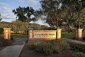 Holiday Inn and Suites Grand Junction by IHG