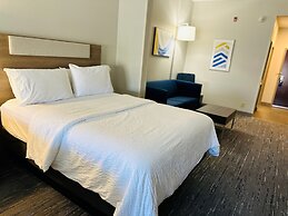 Holiday Inn Express & Suites El Paso West by IHG