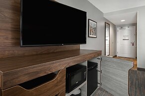 Hampton Inn & Suites Yonkers