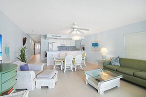 Aqua Bay Club Condos