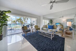 Aqua Bay Club Condos