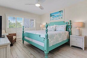 Aqua Bay Club Condos