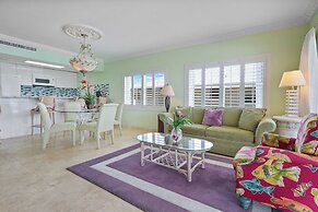 Aqua Bay Club Condos