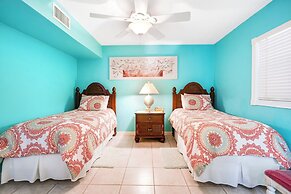 Aqua Bay Club Condos