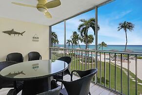 Aqua Bay Club Condos