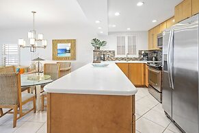 Aqua Bay Club Condos