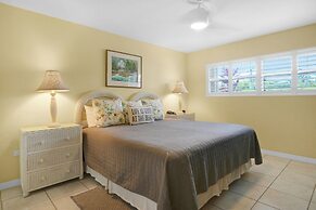 Aqua Bay Club Condos