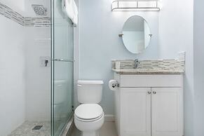 Aqua Bay Club Condos