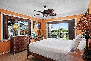 Aqua Bay Club Condos