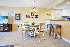 Aqua Bay Club Condos