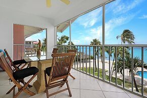 Aqua Bay Club Condos