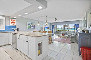 Aqua Bay Club Condos