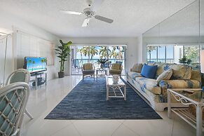 Aqua Bay Club Condos