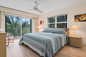 Aqua Bay Club Condos