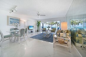 Aqua Bay Club Condos