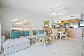 Aqua Bay Club Condos