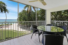 Aqua Bay Club Condos