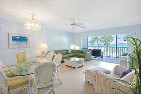 Aqua Bay Club Condos