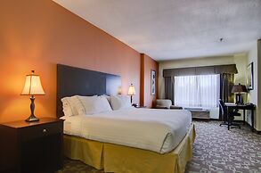 Holiday Inn Express Hotel & Stes Kansas City Sports Complex by IHG
