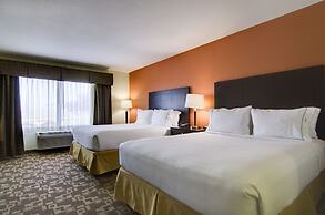 Holiday Inn Express Hotel & Stes Kansas City Sports Complex by IHG