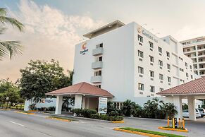 Comfort Inn Puerto Vallarta Golfside & Marina