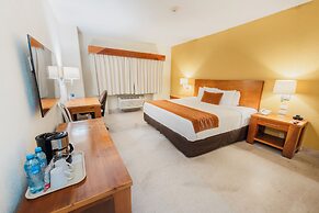 Comfort Inn Puerto Vallarta Golfside & Marina