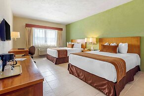 Comfort Inn Puerto Vallarta Golfside & Marina