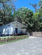 Ellis Beach Oceanfront Bungalows