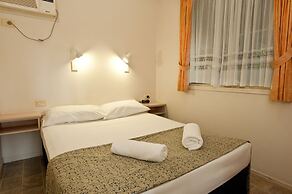 Ellis Beach Oceanfront Bungalows