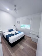 Ellis Beach Oceanfront Bungalows