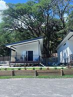 Ellis Beach Oceanfront Bungalows