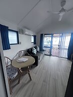 Ellis Beach Oceanfront Bungalows