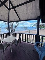 Ellis Beach Oceanfront Bungalows