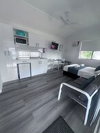 Ellis Beach Oceanfront Bungalows