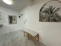 The Reef Retreat