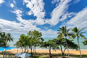 Beachfront Apartments on Trinity Beach