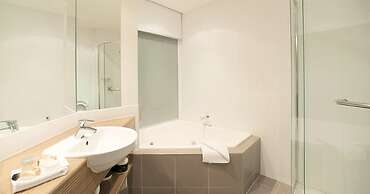 The Waves Apartments