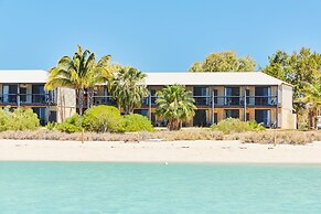 RAC Monkey Mia Dolphin Resort