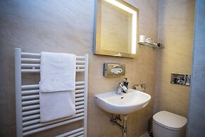 Opera Suites - Self Check-in