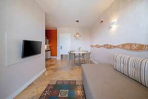 Beach Park Suites Resort
