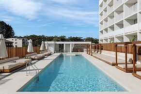 Marina Resort