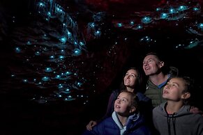 Distinction Te Anau Hotel And Villas