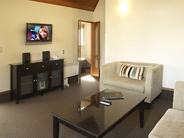 Distinction Te Anau Hotel And Villas