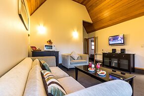 Distinction Te Anau Hotel And Villas