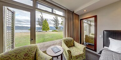 Distinction Te Anau Hotel And Villas