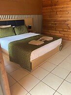 Territory Manor Motel & Caravan Park